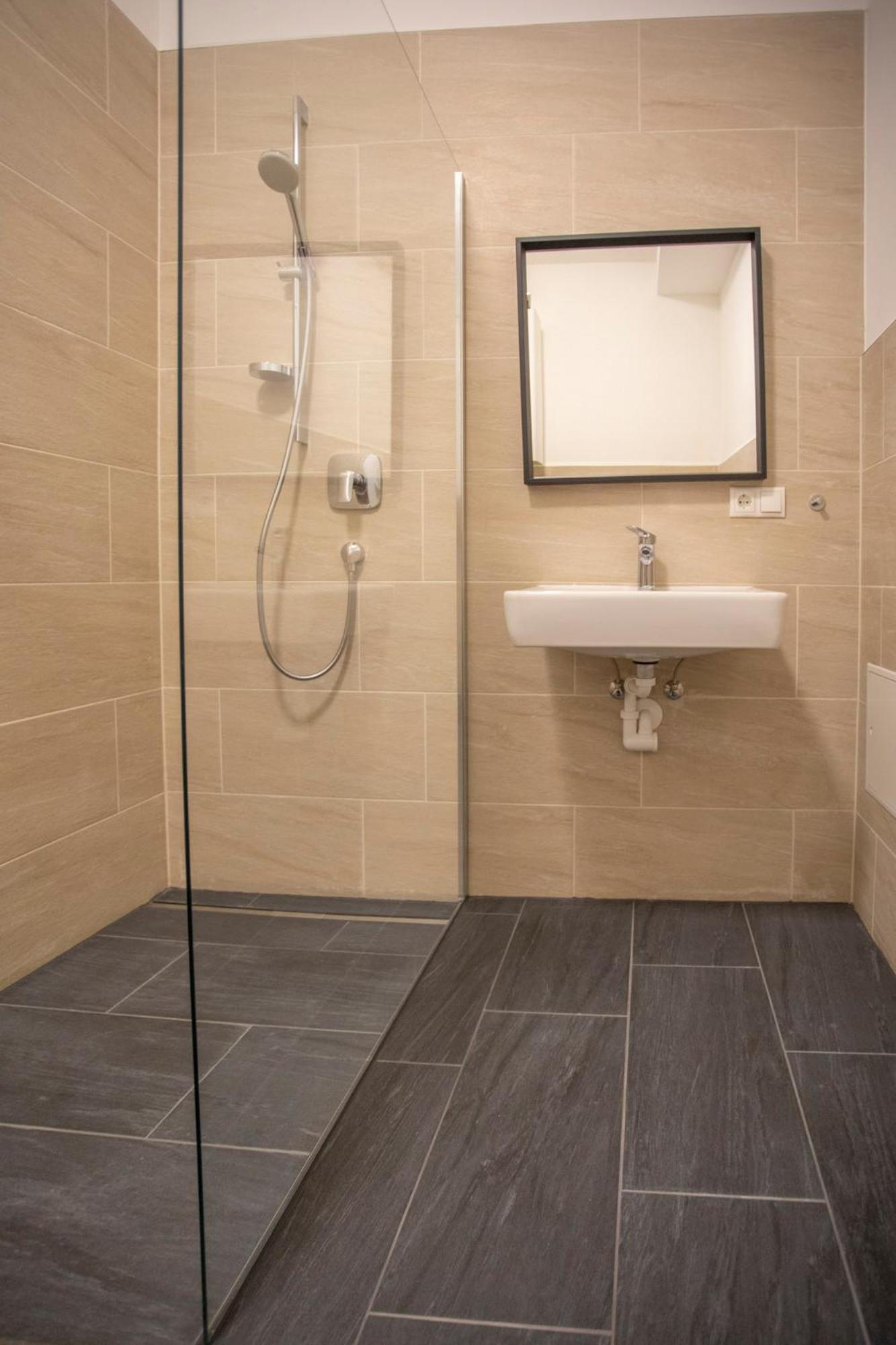 Innsbruck Urban Apartment I No Stairs I 24H Contactless Check-In Bagian luar foto